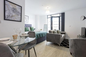 Spacious and Bright Studio in Manchester